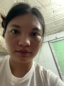 Duyen02 online show from 13, 10, 2025