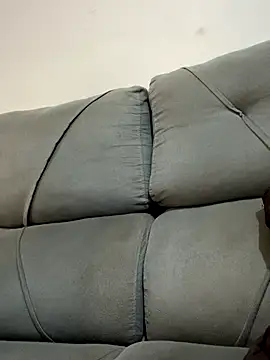 Chloe Leaozinho online show from 31, 10, 2025