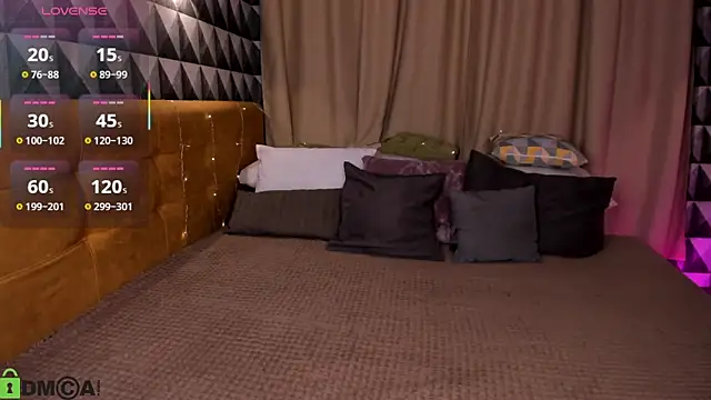 Snapshot of Megan_Williamms chatting on 13, 11, 2025 Megan Williamms online show from 13, 11, 2025