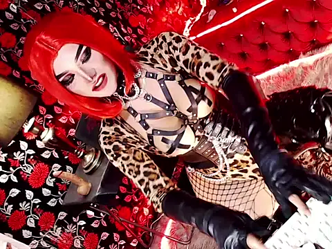 hail ur queenx online show from 17, 1, 2026