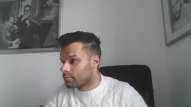 Snapshot of FROCETTO93 chatting on 23, 10, 2025 FROCETTO93 online show from 23, 10, 2025