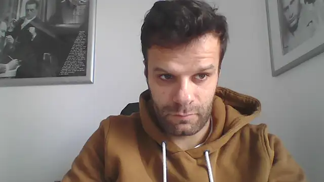 Snapshot of FROCETTO93 chatting on 21, 11, 2025 FROCETTO93 online show from 21, 11, 2025