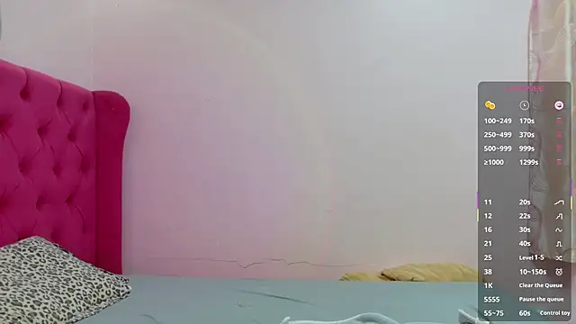 Serenaa rabbit online show from 12, 10, 2025