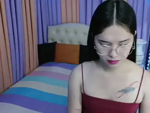 SeductiveAppleTS online show from 2, 12, 2025