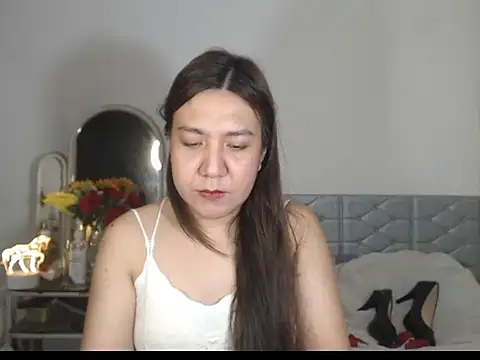 Snapshot of stellahugeX chatting on 5, 11, 2025 stellahugeX online show from 5, 11, 2025