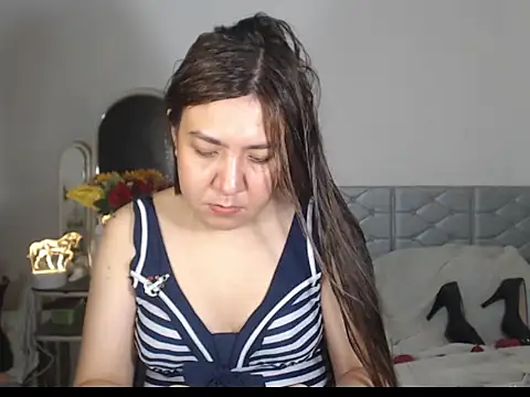 Snapshot of stellahugeX chatting on 13, 11, 2025 stellahugeX online show from 13, 11, 2025