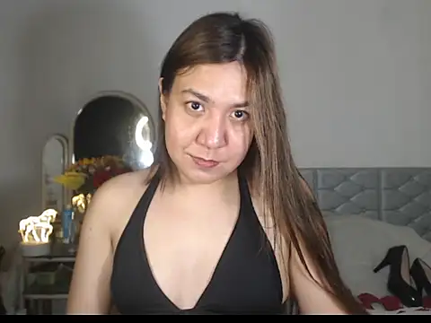 Snapshot of stellahugeX chatting on 24, 11, 2025 stellahugeX online show from 24, 11, 2025