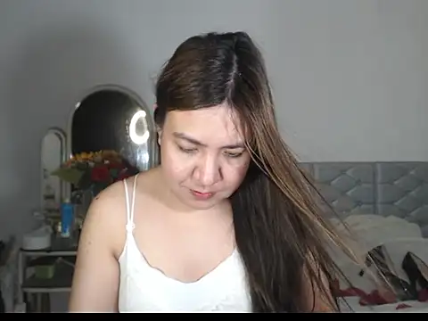 Snapshot of stellahugeX chatting on 28, 11, 2025 stellahugeX online show from 28, 11, 2025