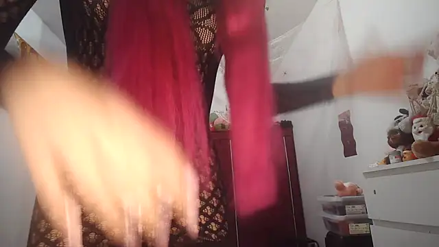 Snapshot of vVicicaaa chatting on 16, 11, 2025 vVicicaaa online show from 16, 11, 2025