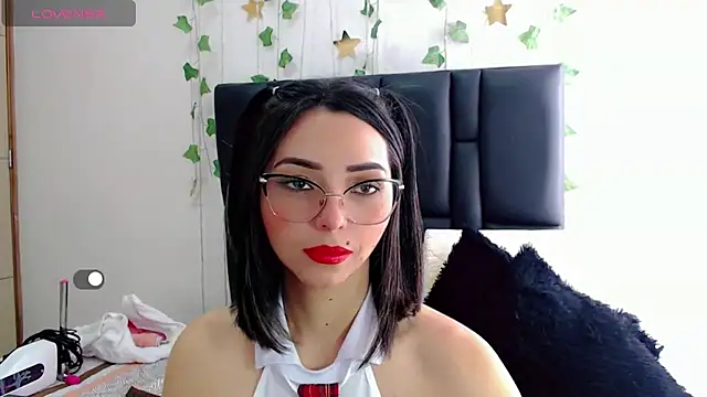 sara arias00 online show from 3, 10, 2025