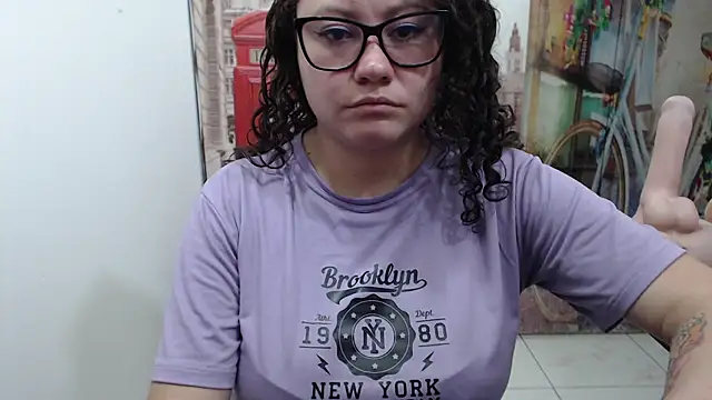 Snapshot of greeneyes_nurse chatting on 30, 10, 2025 greeneyes nurse online show from 30, 10, 2025