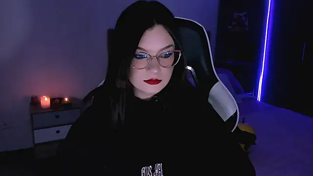 OphelianaRose33 online show from 14, 9, 2025