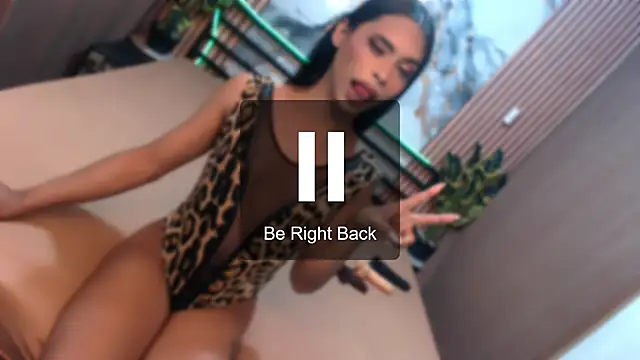 Snapshot of yvonmagrgarettxx chatting on 8, 11, 2025 yvonmagrgarettxx online show from 8, 11, 2025