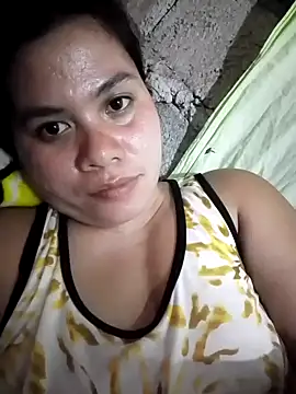 Snapshot of phoenix_1994 chatting on 4, 10, 2025 phoenix 1994 online show from 4, 10, 2025