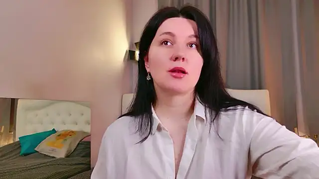 love me  tonight  online show from 20, 12, 2025