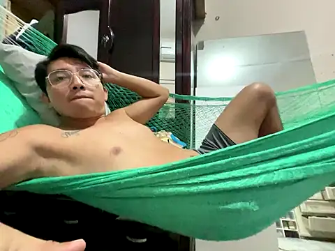 AlejXndroKD online show from 14, 10, 2025