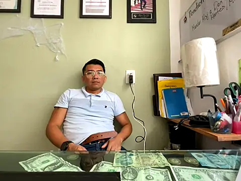 AlejXndroKD online show from 11, 11, 2025