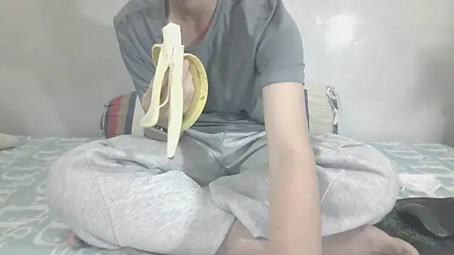 Snapshot of Stitchsandra chatting on 1, 12, 2025 Stitchsandra online show from 1, 12, 2025