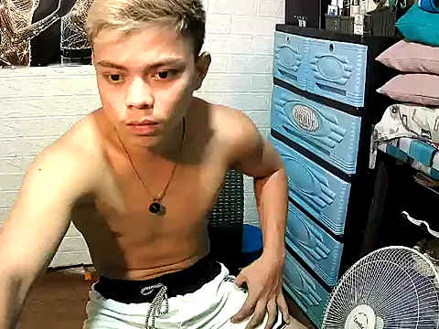 Snapshot of Pinoy_slutcummer69 chatting on 12, 11, 2025 Pinoy slutcummer69 online show from 12, 11, 2025