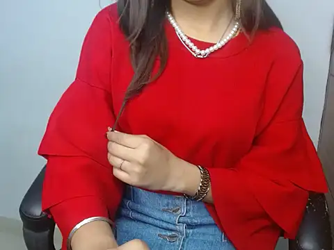 Snapshot of Urlove_lily chatting on 5, 12, 2025 Urlove lily online show from 5, 12, 2025