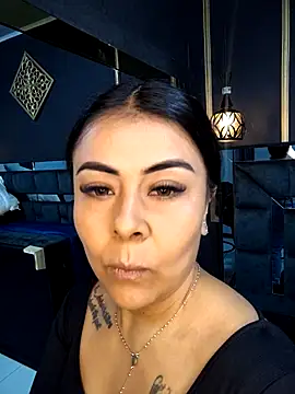 Aniajoness  online show from 6, 3, 2026