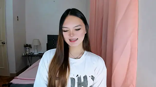 Snapshot of ameliamaureen chatting on 23, 11, 2025 ameliamaureen online show from 23, 11, 2025