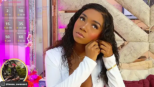 Snapshot of Tessa_Owenss chatting on 22, 10, 2025 Tessa Owenss online show from 22, 10, 2025