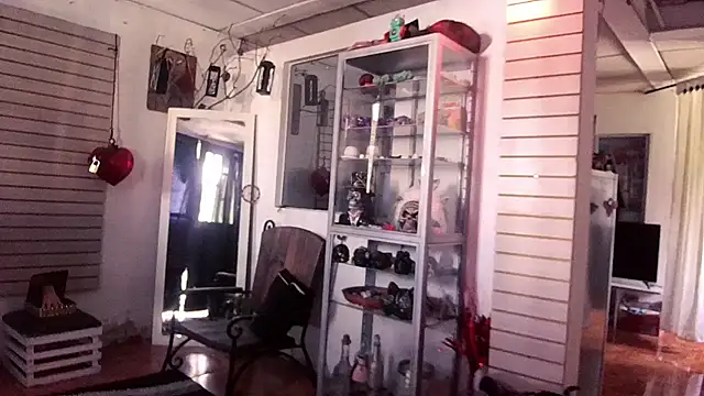 Snapshot of xinamora chatting on 22, 10, 2025 xinamora online show from 22, 10, 2025