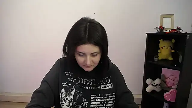 Katrin kiss  online show from 19, 2, 2026