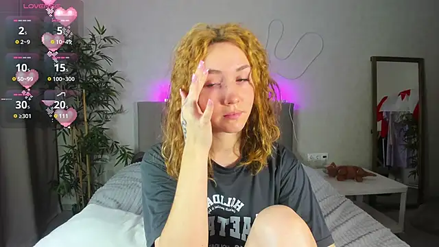 Luna G0ld online show from 18, 11, 2025