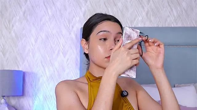 Sofy Bradd online show from 8, 10, 2025