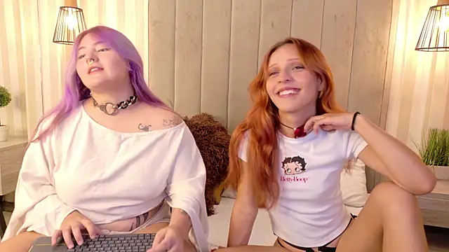 SukiandNaomi online show from 10, 11, 2025