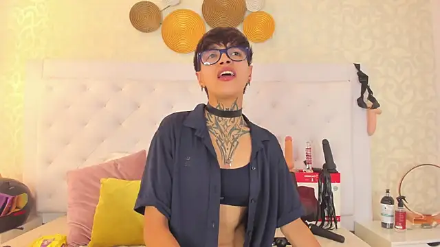 Snapshot of b3k_afrodict chatting on 19, 10, 2025 b3k afrodict online show from 19, 10, 2025