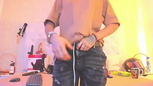 Snapshot of b3k_afrodict chatting on 27, 10, 2025 b3k afrodict online show from 27, 10, 2025