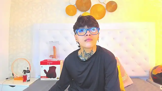 Snapshot of b3k_afrodict chatting on 28, 10, 2025 b3k afrodict online show from 28, 10, 2025