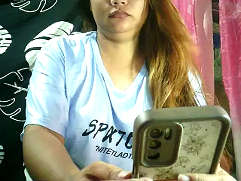 Snapshot of yuana25 chatting on 28, 2, 2026 yuana25 online show from 28, 2, 2026