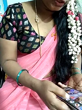 Snapshot of lolida69thamil chatting on 21, 11, 2025 lolida69thamil online show from 21, 11, 2025