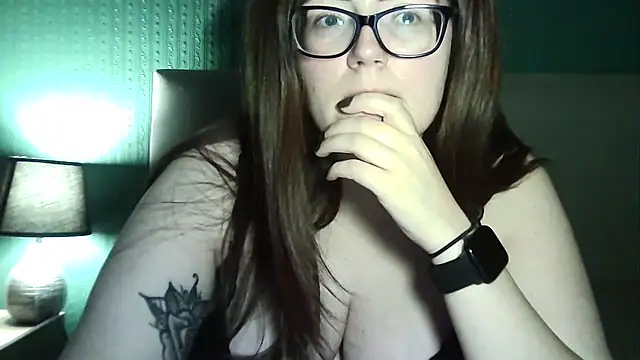 Curvy-BellaX online show from 28, 9, 2025