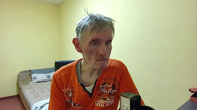 Snapshot of k74robert chatting on 13, 2, 2026 k74robert online show from 13, 2, 2026