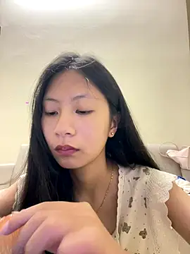 Lil-Gi online show from 10, 10, 2025