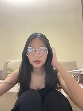 Lil-Gi online show from 13, 11, 2025