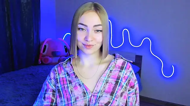 Snapshot of LaraKrein_lk chatting on 9, 10, 2025 LaraKrein lk online show from 9, 10, 2025