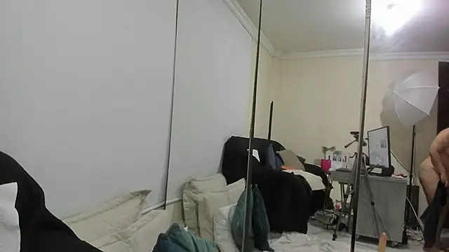 kiraGeiner online show from 16, 11, 2025