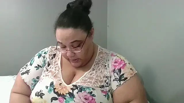 Snapshot of SexyBBW10790 chatting on 7, 3, 2026 SexyBBW10790 online show from 7, 3, 2026