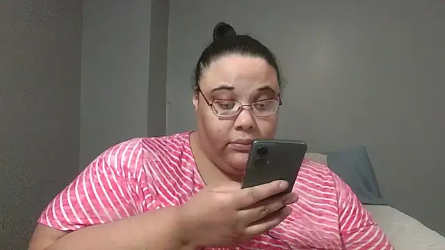 Snapshot of SexyBBW10790 chatting on 17, 3, 2026 SexyBBW10790 online show from 17, 3, 2026