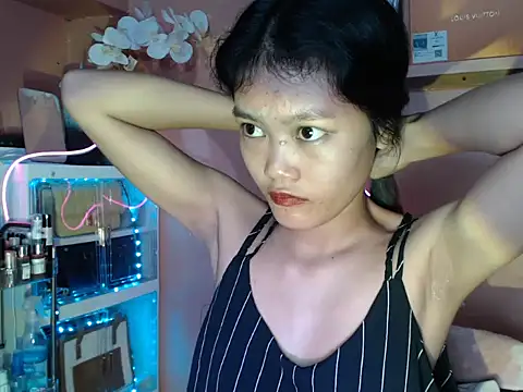 Snapshot of skinny_gracie chatting on 26, 10, 2025 skinny gracie online show from 26, 10, 2025