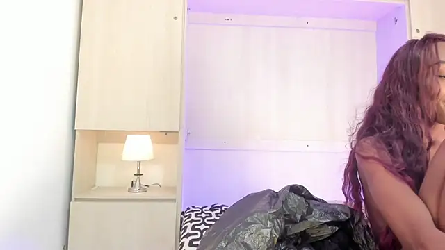 Snapshot of JoyceBlake chatting on 20, 11, 2025 JoyceBlake online show from 20, 11, 2025