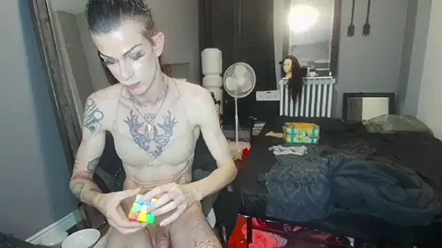 kameronversace online show from 4, 10, 2025