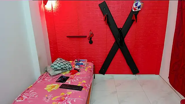 Snapshot of bdsmforever18 chatting on 3, 3, 2026 bdsmforever18 online show from 3, 3, 2026