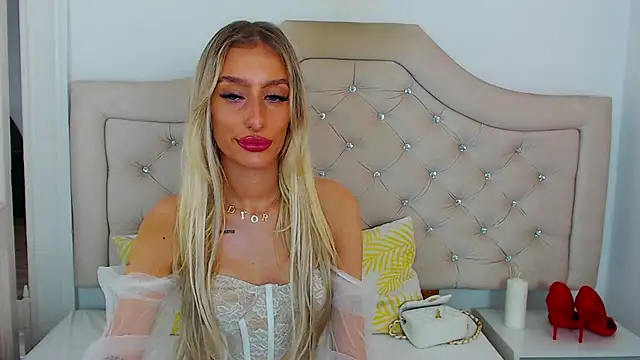 NatalieSensual online show from 6, 11, 2025